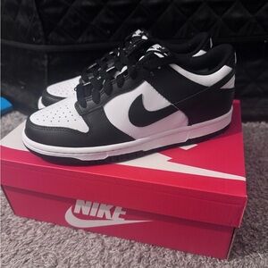 Nike Dunk Low Panda